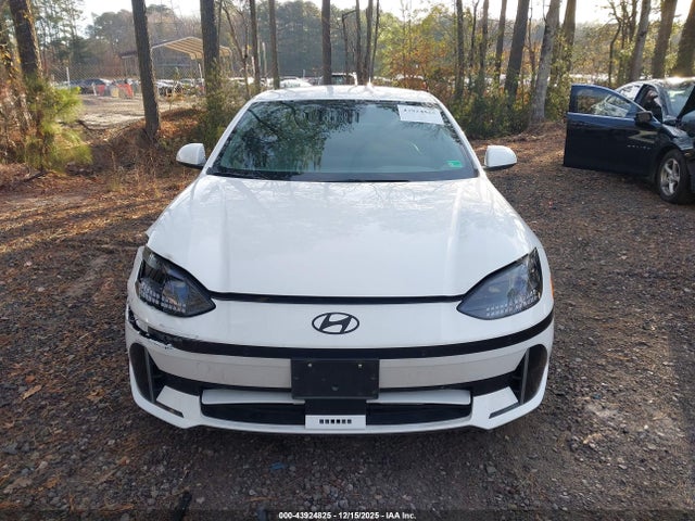 Hyundai Ioniq 6 Sel 2023 KMHM34AC1PA020086 Image 12