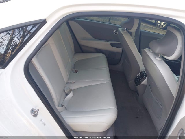 2023 HYUNDAI IONIQ 6 KMHM34AC1PA020086 Photo 7