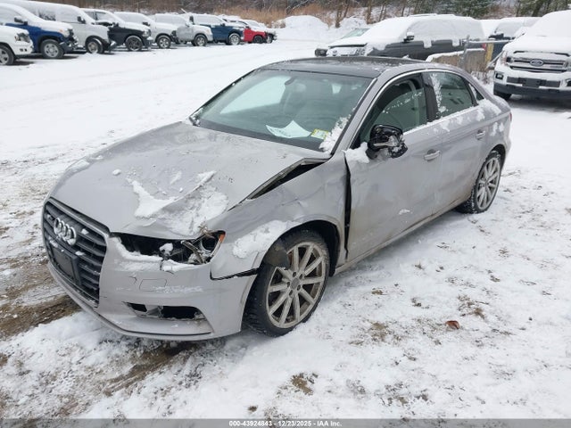 2015 AUDI A3 WAUEFHFF6F1021496 Photo 1