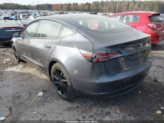 2018 TESLA MODEL 3 5YJ3E1EA9JF036763 Photo 2
