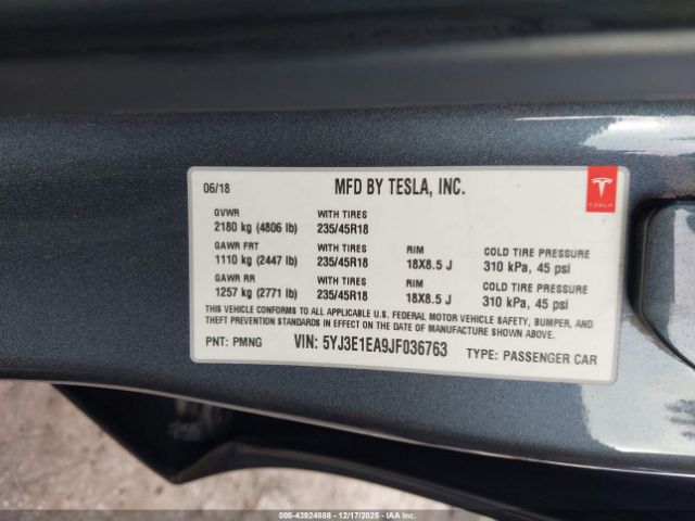 2018 TESLA MODEL 3 5YJ3E1EA9JF036763 Photo 8