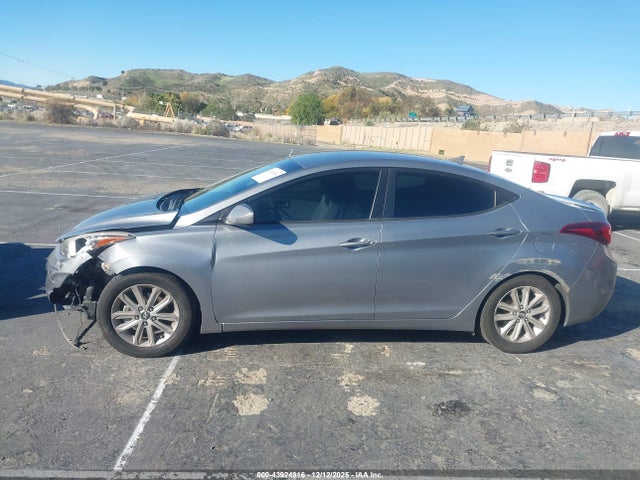 KMHDH4AE8FU421862 Hyundai ELANTRA SE