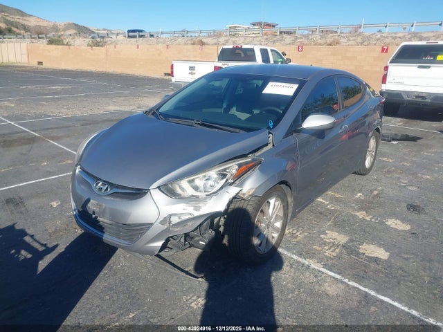 KMHDH4AE8FU421862 Hyundai ELANTRA SE