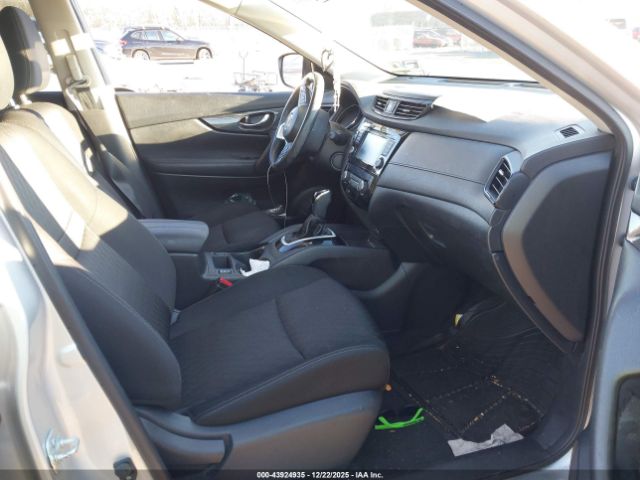 2018 NISSAN ROGUE KNMAT2MV3JP575831 Photo 4