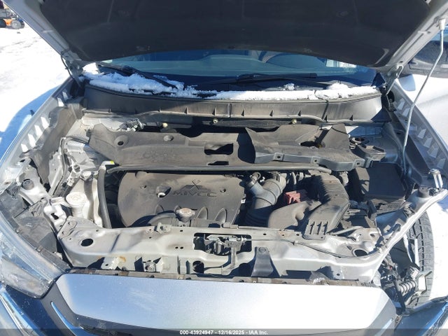 2018 MITSUBISHI OUTLANDER SPORT JA4AR3AU2JU008800 Photo 9