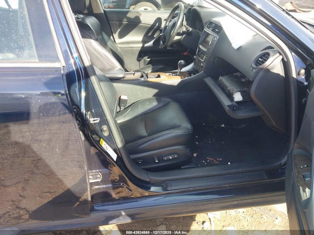 43924968 :رقم المزاد ، JTHBF5C22A5112349 vin ، 2010 Lexus Is 250 مزاد بيع