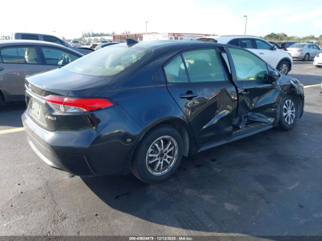 2022 TOYOTA COROLLA JTDEAMDE8NJ060786 Photo 3