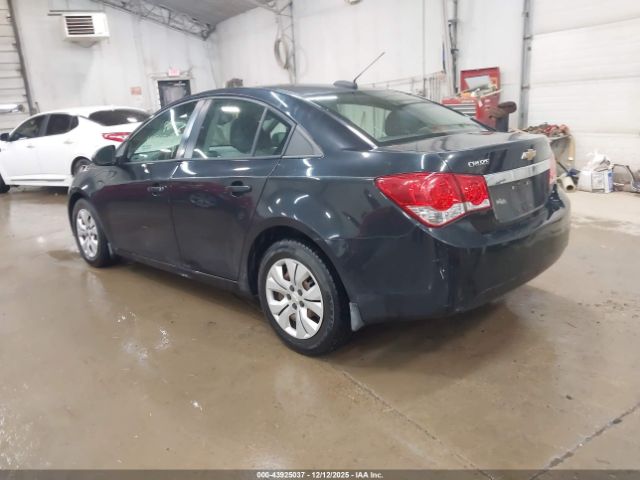 2016 CHEVROLET CRUZE LIMITED 1G1PB5SG4G7215164 Photo 2