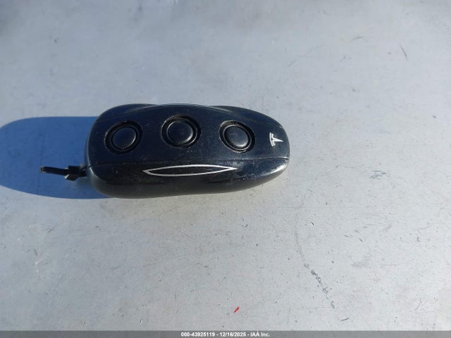 2013 TESLA MODEL S 5YJSA1DN2DFP18898 Photo 10