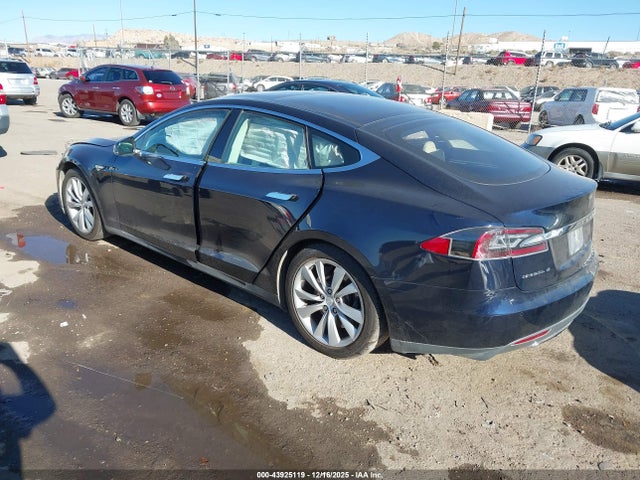 2013 TESLA MODEL S 5YJSA1DN2DFP18898 Photo 2