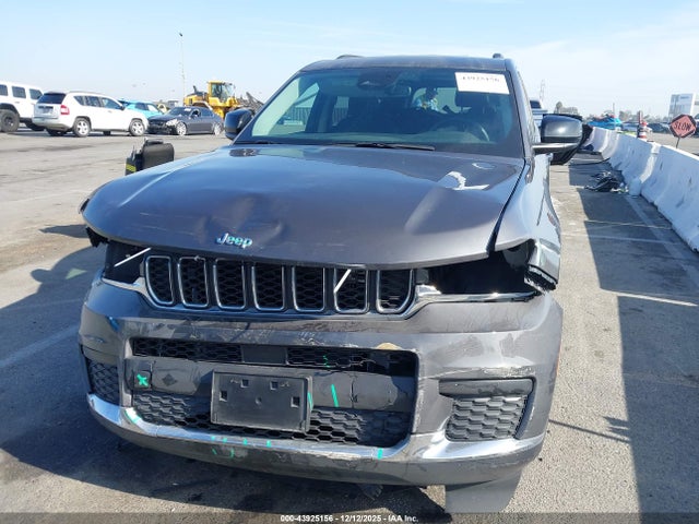 1C4RJJAG2R8922872 Jeep Grand Cherokee L Laredo 4x2