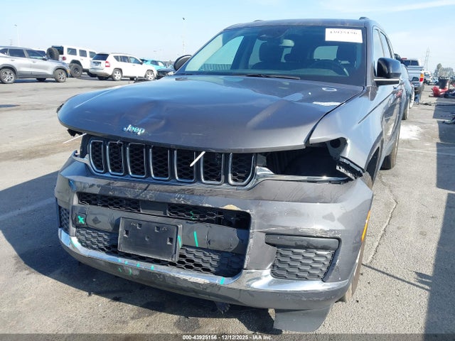 1C4RJJAG2R8922872 Jeep Grand Cherokee L Laredo 4x2