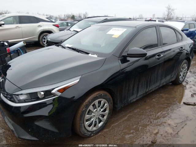 2023 KIA FORTE 3KPF24AD6PE557574 Photo 1