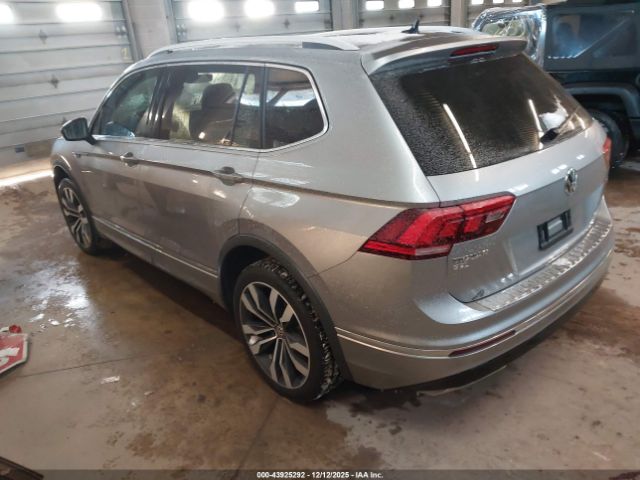 2020 VOLKSWAGEN TIGUAN 3VV4B7AX7LM111891 Photo 2