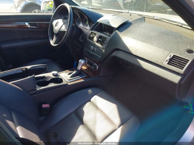 2011 MERCEDES-BENZ C 300 WDDGF8BB0BR149099 Photo 4
