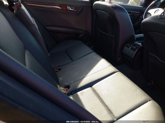 2011 MERCEDES-BENZ C 300 WDDGF8BB0BR149099 Photo 7