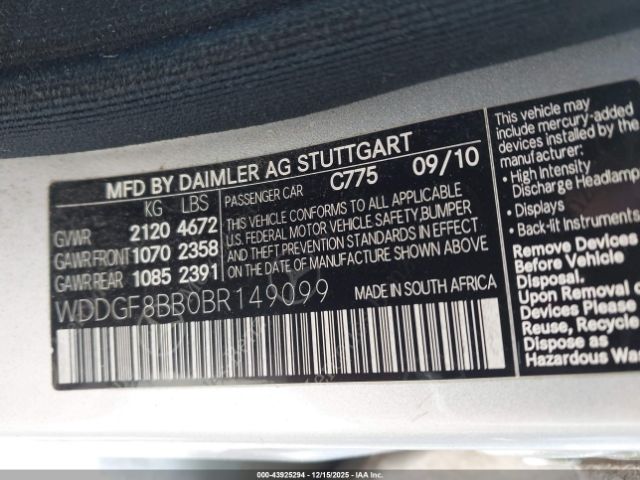 2011 MERCEDES-BENZ C 300 WDDGF8BB0BR149099 Photo 8