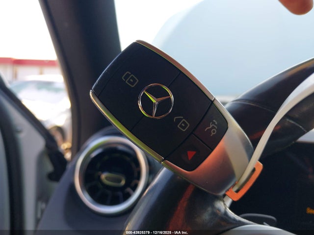 2020 MERCEDES-BENZ GLB 250 W1N4M4HB6LW021951 Photo 10