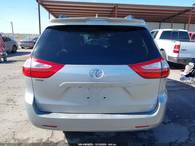 Toyota Sienna Le 8 Passenger 2018 5TDKZ3DC5JS902419 Image 16