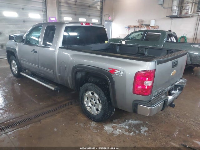 2012 CHEVROLET SILVERADO 1500 1GCRKSE78CZ229044 Photo 2