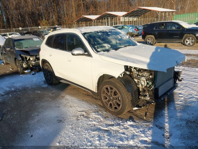 2024 BMW X1 WBX73EF03R5Y69947