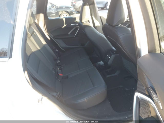 2024 BMW X1 WBX73EF03R5Y69947 Photo 7