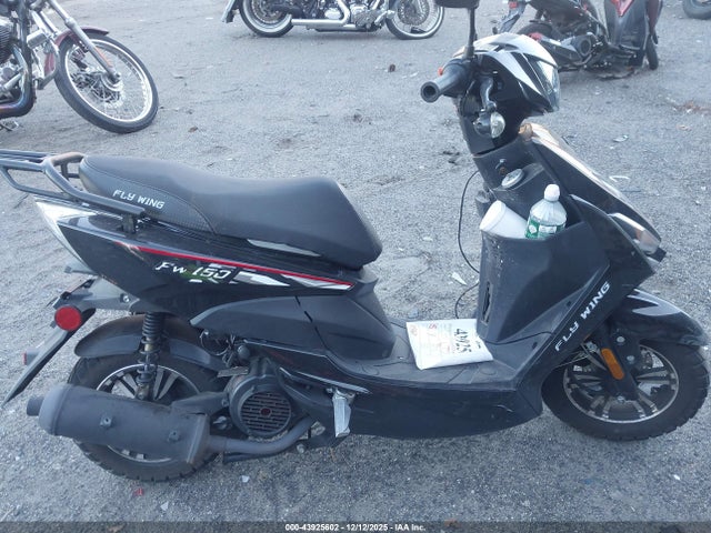 Tztc Scooter 2025 HZ2TBCNF2S1012574 Image 12