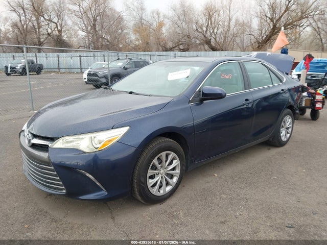 Toyota CAMRY LE 2015 4T4BF1FK8FR460810 Image 2