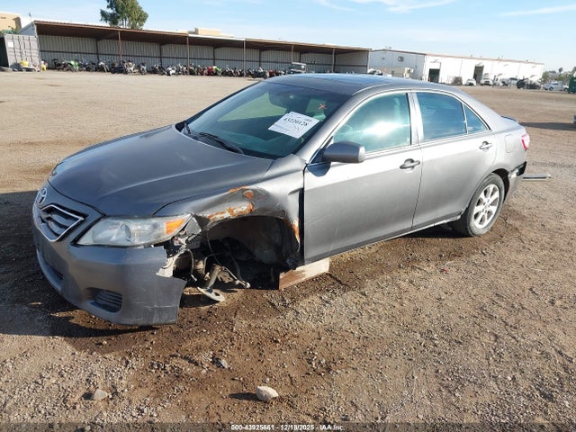 43925661 :رقم المزاد ، 4T1BF3EK1BU228339 vin ، 2011 Toyota Camry Le مزاد بيع