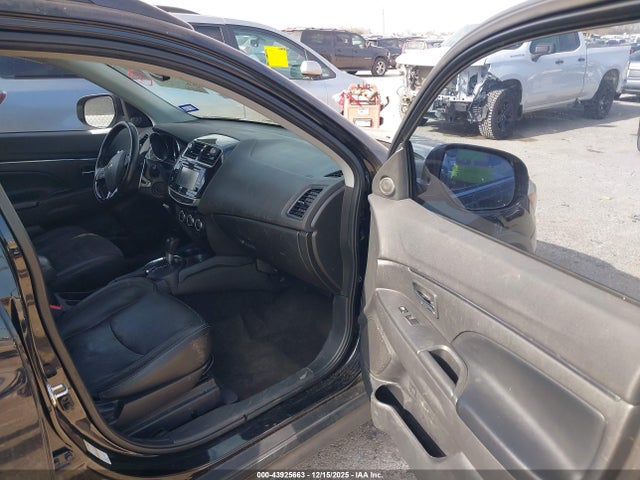 2017 MITSUBISHI OUTLANDER SPORT JA4AP4AW1HZ069954 Photo 4