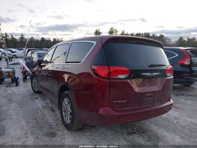 2023 CHRYSLER VOYAGER 2C4RC1CG1PR613581 Photo 2