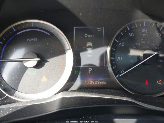 Lexus ES 300H 2017 JTHBW1GG2H2154420 Image 15