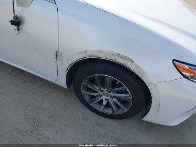 Lexus ES 300H 2017 JTHBW1GG2H2154420 Image 17
