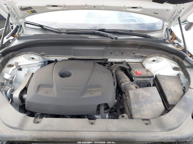 2021 VOLVO XC60 YV4A22RL8M1721753 Photo 9