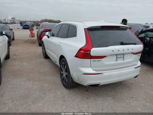 2021 VOLVO XC60 YV4A22RL8M1721753 Photo 2