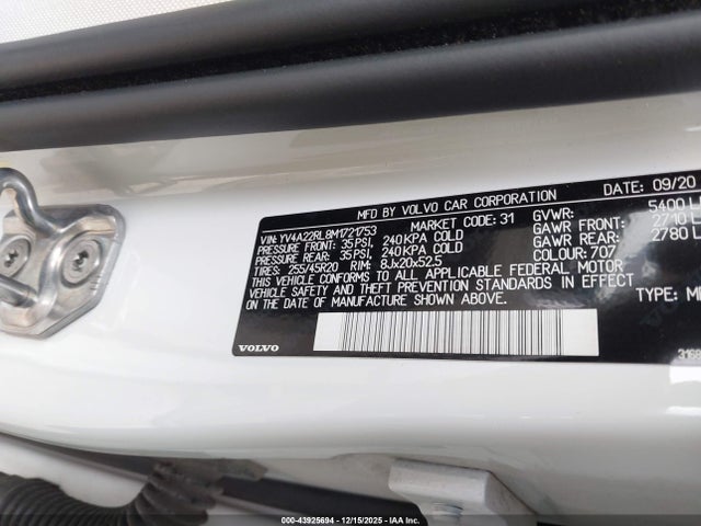 2021 VOLVO XC60 YV4A22RL8M1721753 Photo 8