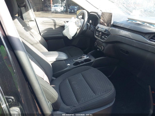 43925742 :رقم المزاد ، 1FMCU0GN2SUB14950 vin ، 2025 Ford Escape Active مزاد بيع