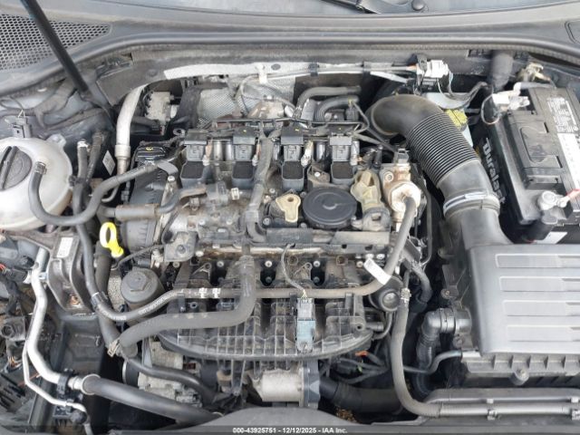 2017 AUDI A3 WAUB8GFF2H1060869 Photo 9