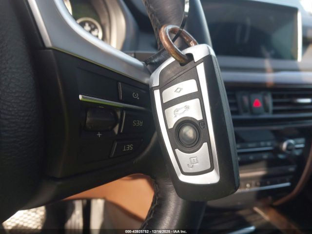 2016 BMW X5 5UXKR0C59G0P31640 Photo 10