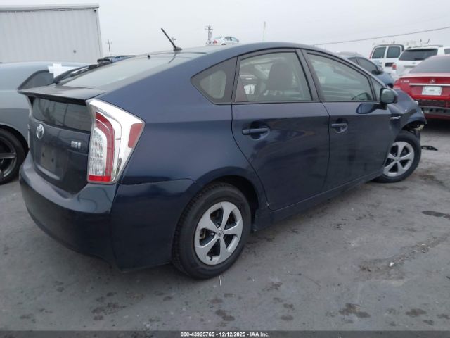 2015 TOYOTA PRIUS JTDKN3DU5F1938703 Photo 3