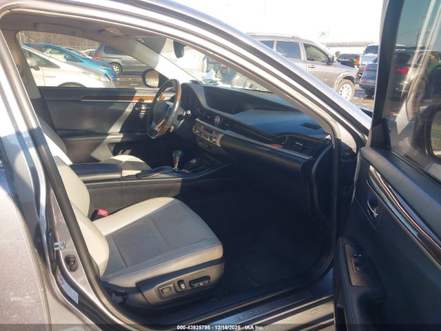 Продажа на аукционе авто 2013 Lexus Es 350, vin: JTHBK1GG8D2068227, номер лота: 43925795