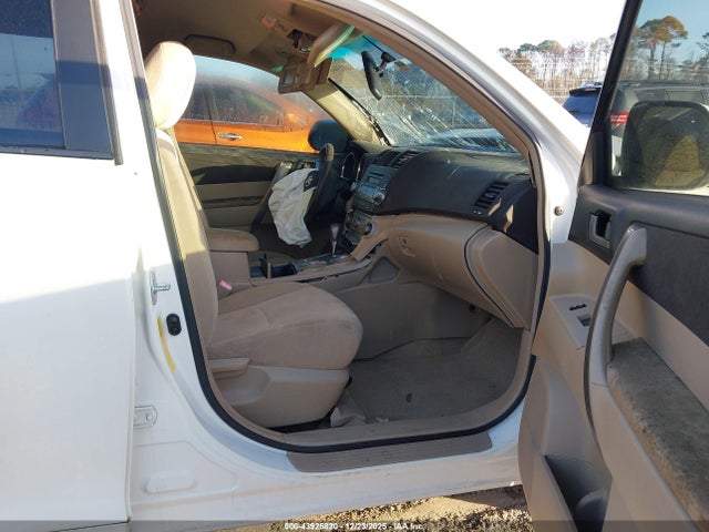Продажа на аукционе авто 2008 Toyota Highlander, vin: JTEDS44A482049252, номер лота: 43925820