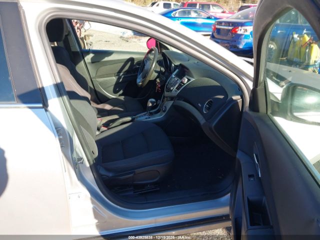 2014 CHEVROLET CRUZE 1G1PC5SB1E7211975 Photo 4