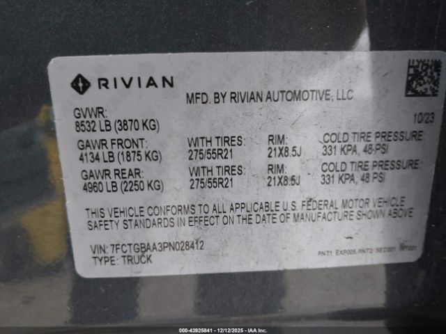 2023 RIVIAN R1T 7FCTGBAA3PN028412 Photo 8