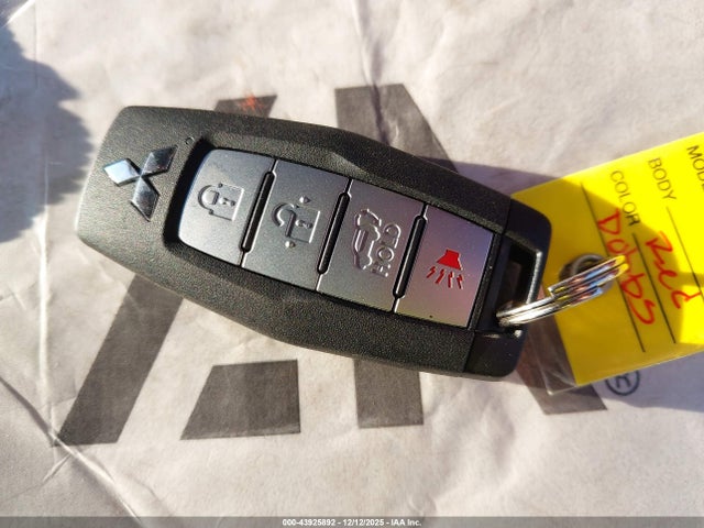 2025 MITSUBISHI OUTLANDER JA4J3WA80SZ029252 Photo 10