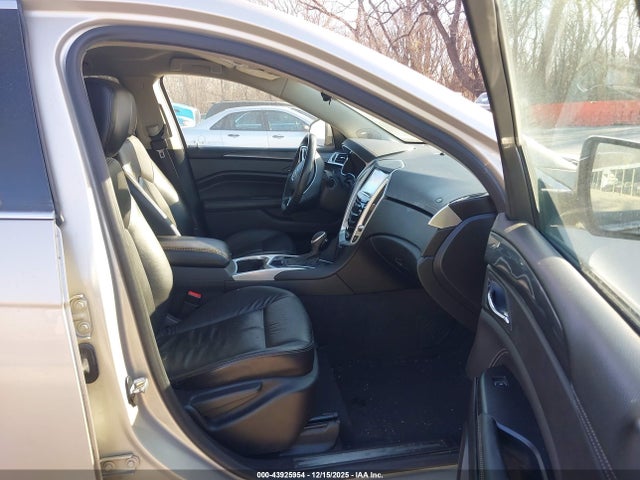 2016 CADILLAC SRX 3GYFNAE33GS569684 Photo 4