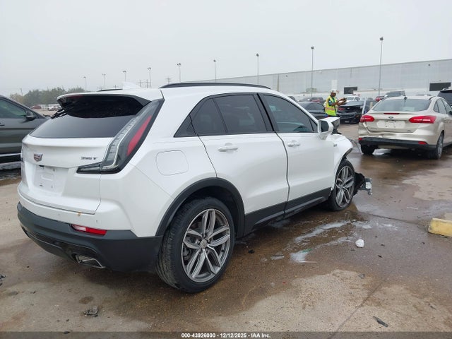 2020 CADILLAC XT4 1GYFZER45LF024308 Photo 3