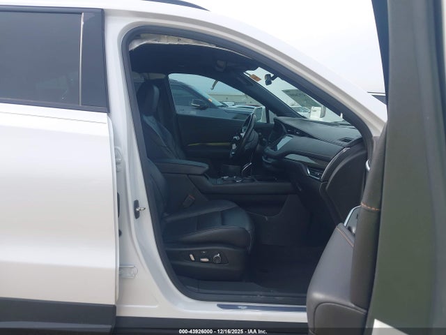 2020 CADILLAC XT4 1GYFZER45LF024308 Photo 4