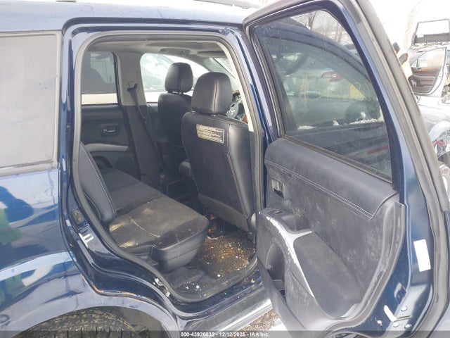 2011 MITSUBISHI OUTLANDER JA4JT3AWXBU027907 Photo 7