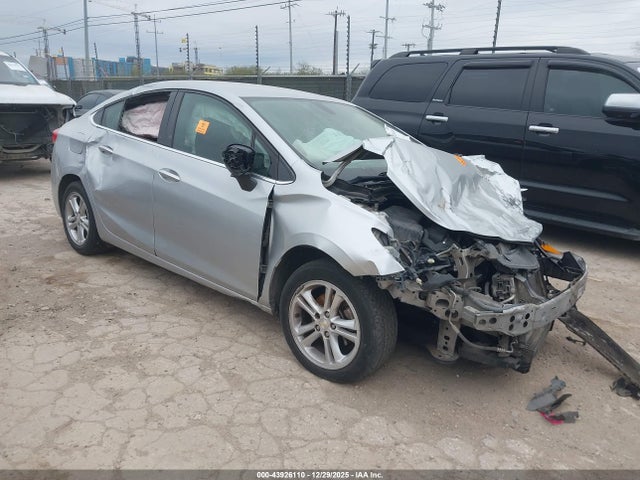 Chevrolet Cruze Lt Auto 2018 1G1BE5SM7J7196608 головне зображення